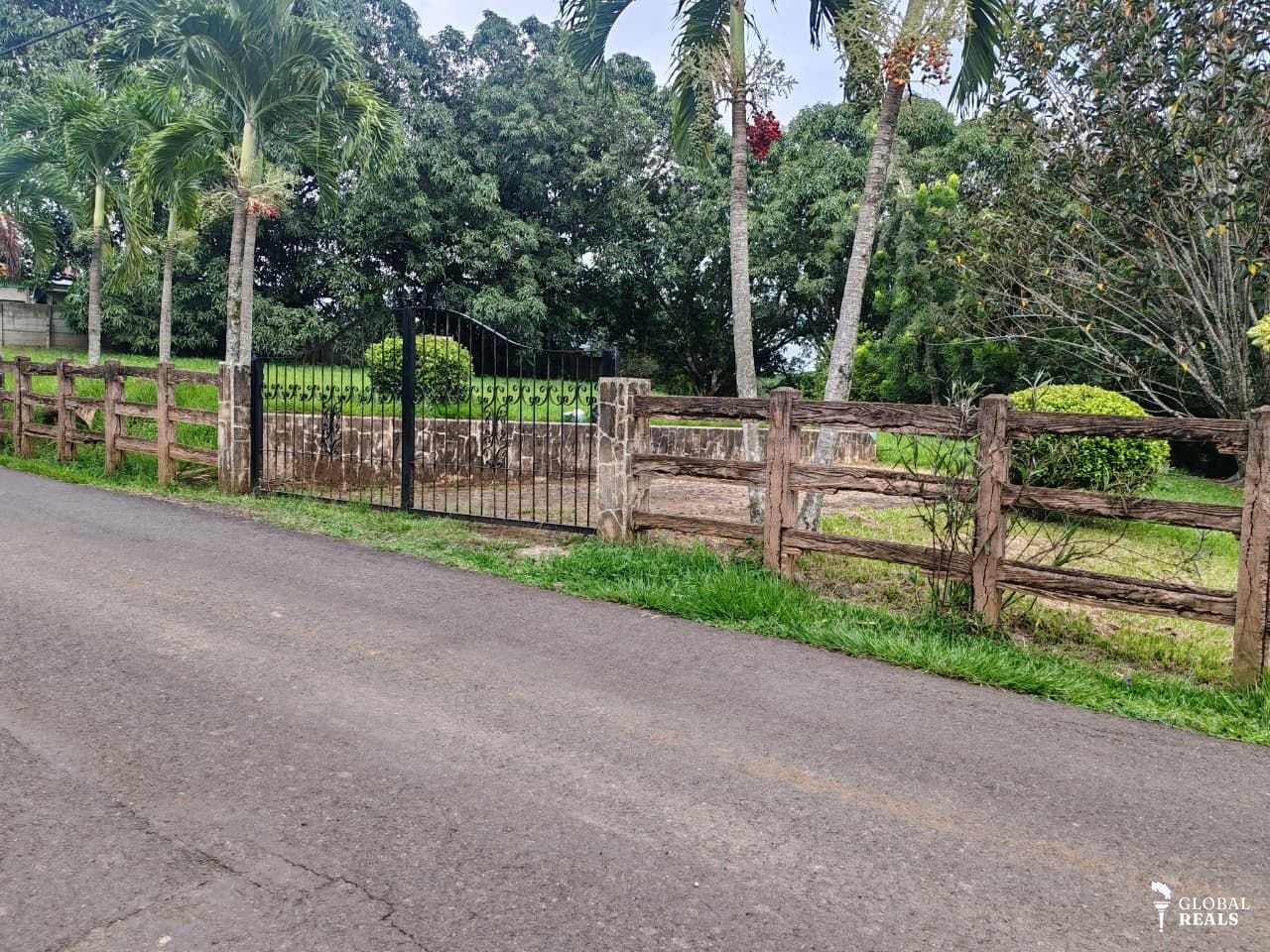 Lote para Inversión  Atenas