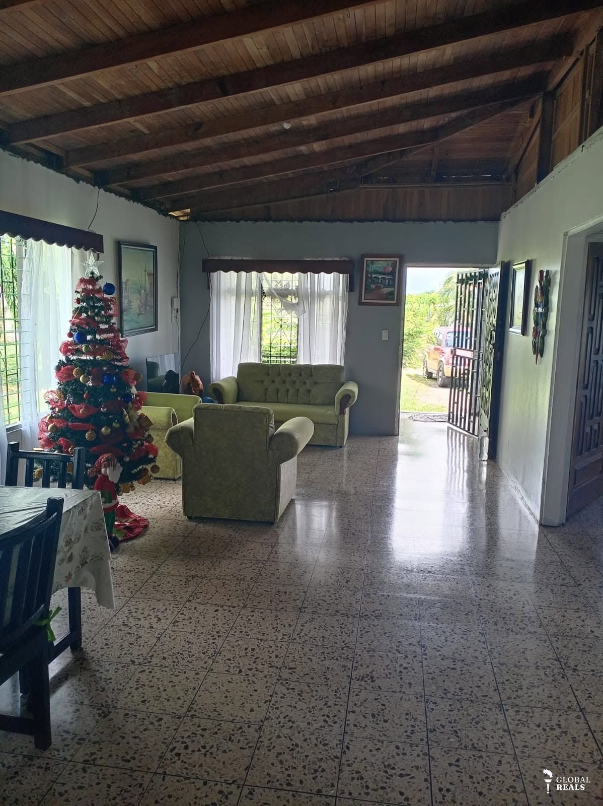 🏡 ¡Se Vende / Se Cambia / Se Recibe! 🌿