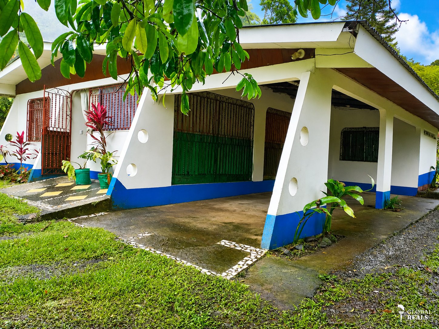 🌿 Hermosa Propiedad con 2 Casas en 2.500 m² | Ideal para Vivir o Invertir