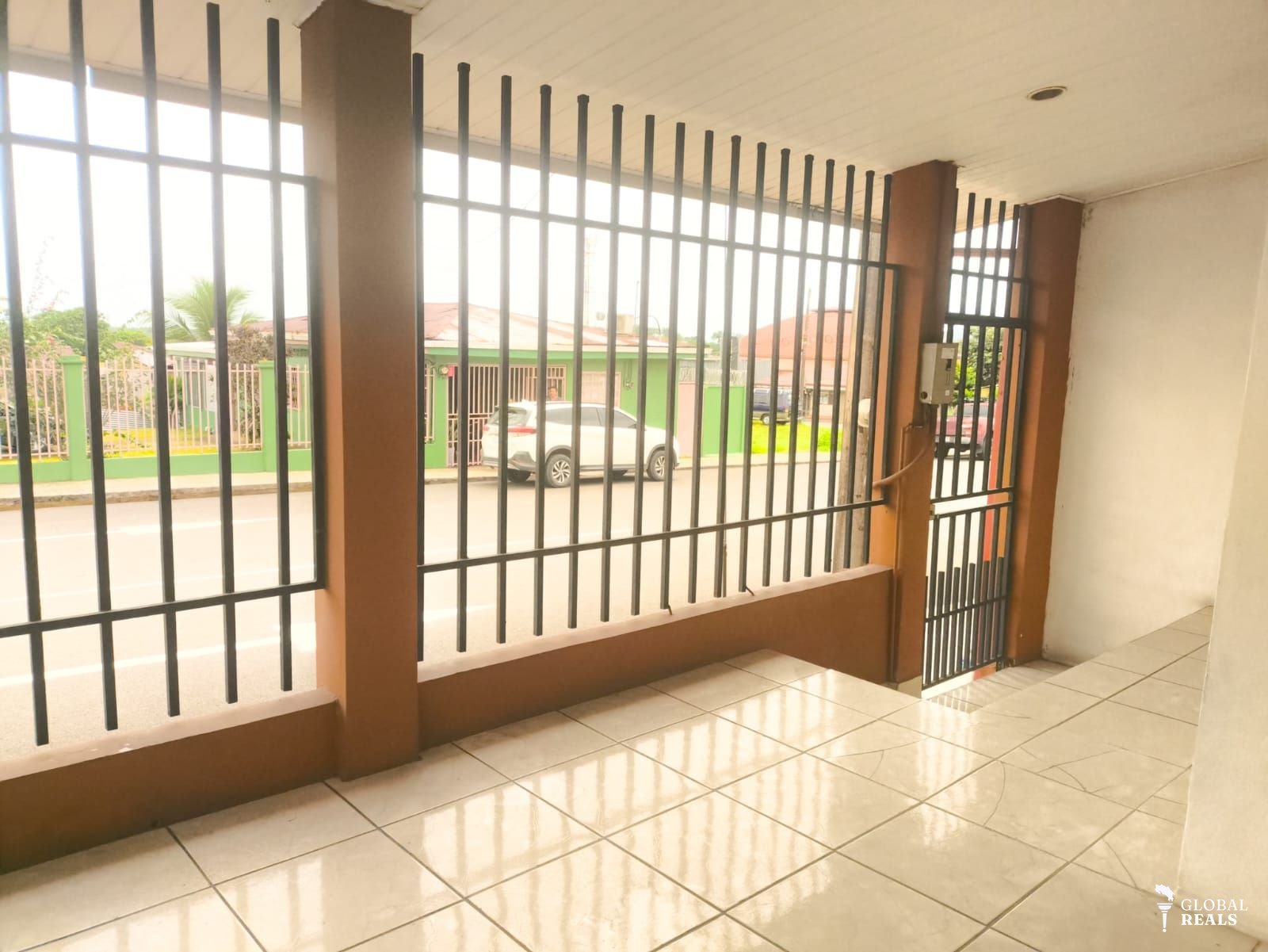 Se vende inmueble comercial Siquirres, Limón