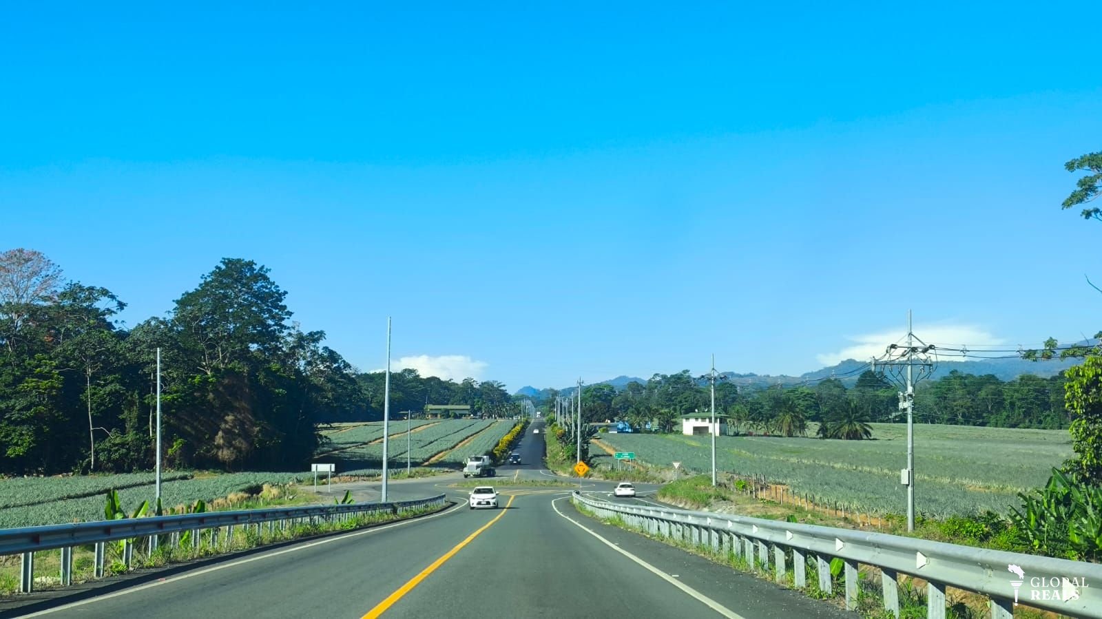 Se vende terreno comercial en Florida, Siquirres, Limón