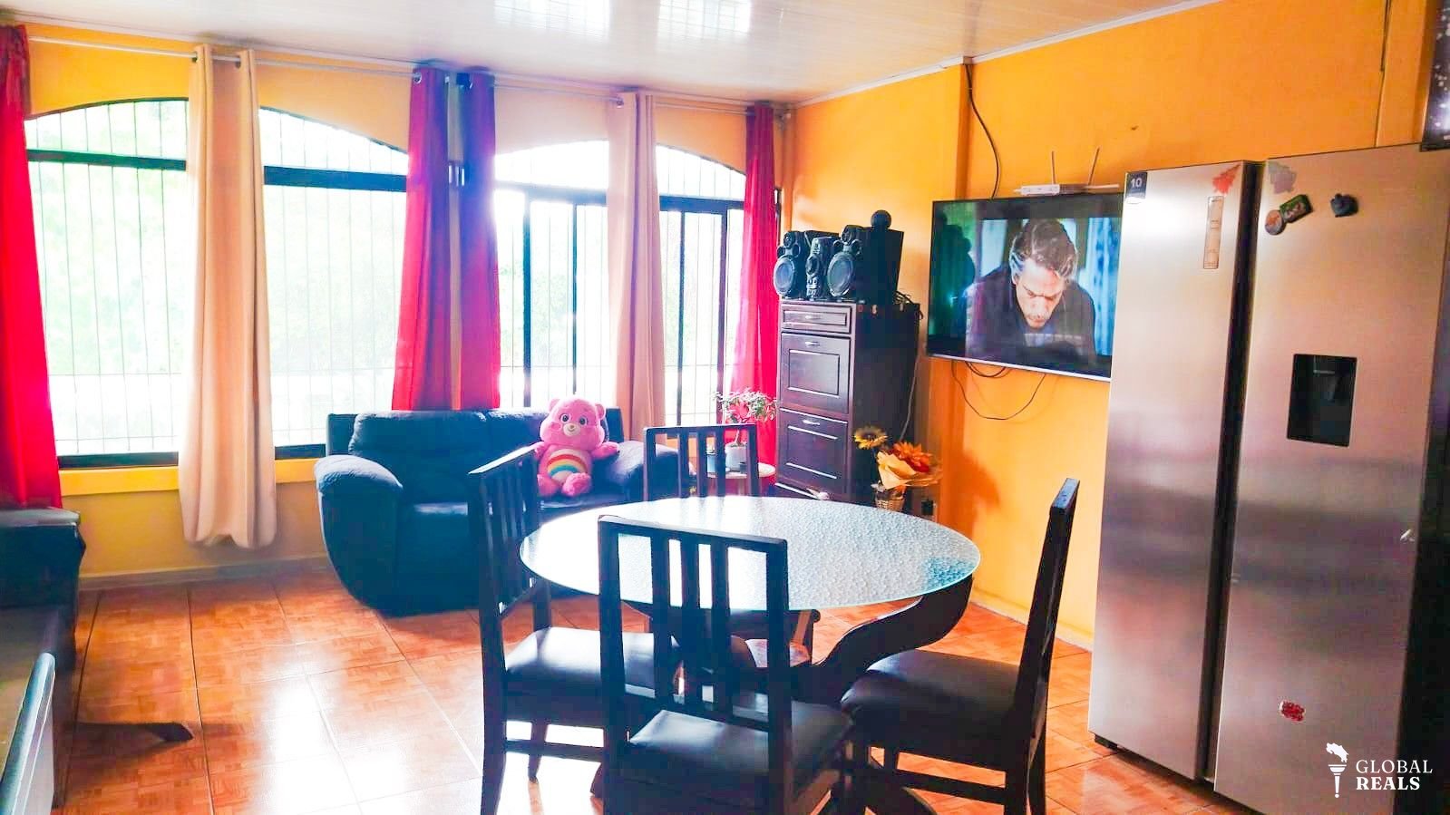 Se vende hermosa casa en la Alegría, Siquirres, Limón