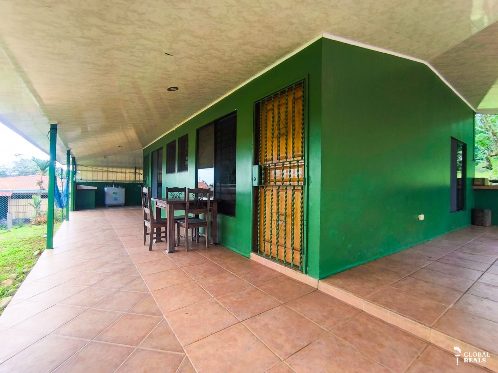 Se vende preciosa vivienda en Siquirres, Limón