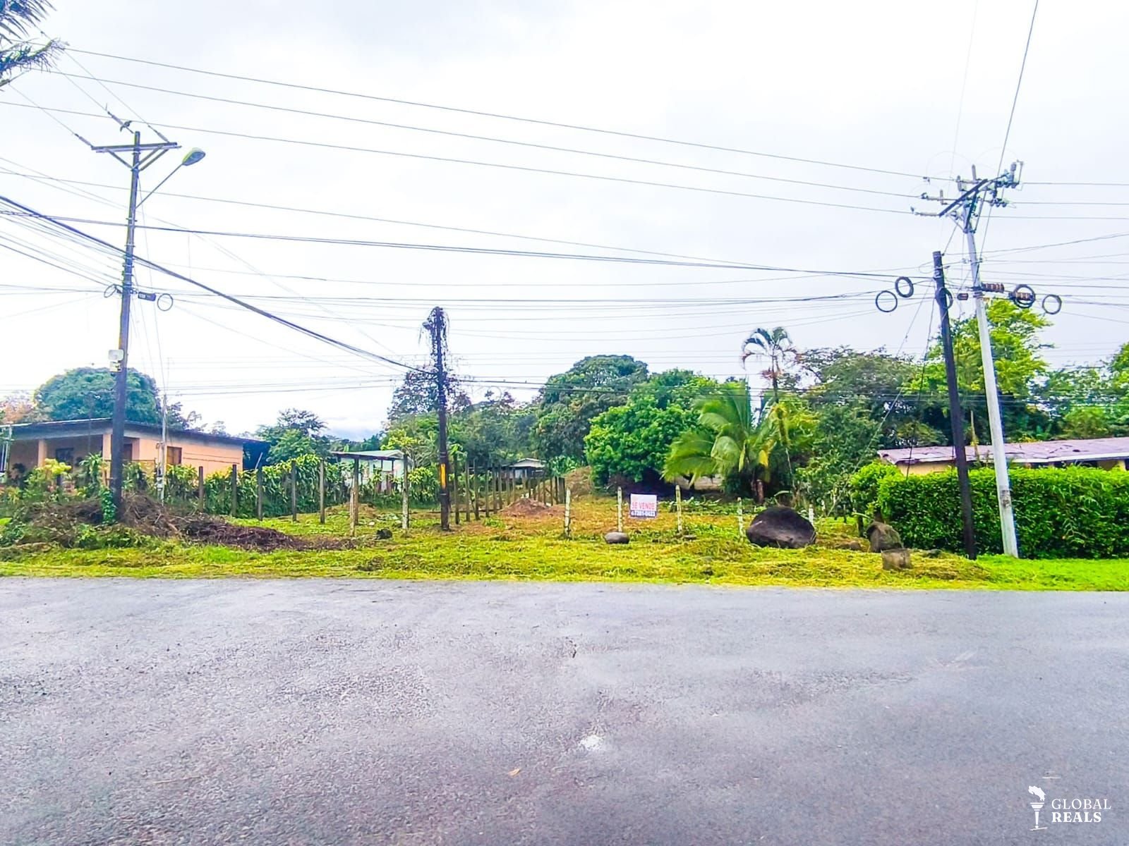 Vendo terreno comercial en Florida, Siquirres, Limón