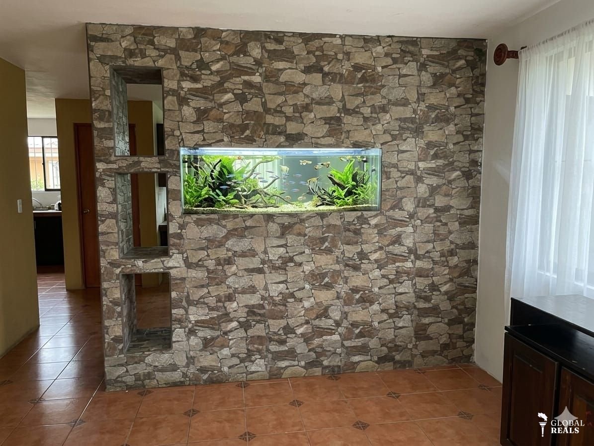 SE VENDE CASA DE 2 PLANTAS EN CONCEPCION  DE SAN RAFAEL DE HEREDIA
