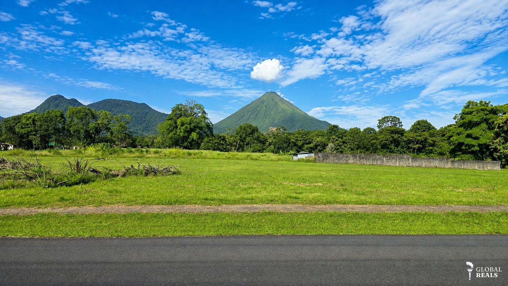 Terreno en venta  a 3 minutos del centro La Fortuna