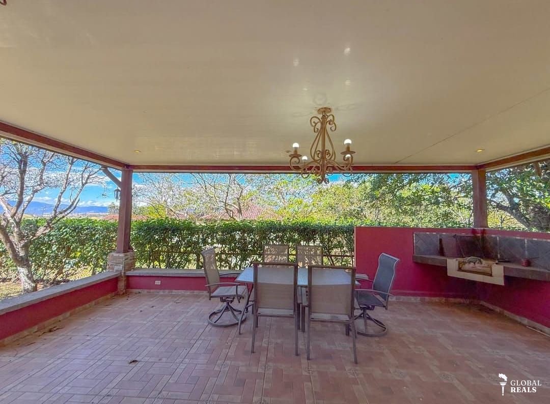 RESIDENCIA DE LUJO EN VENTA – LA GUÁCIMA (POSADA DEL RÍO)