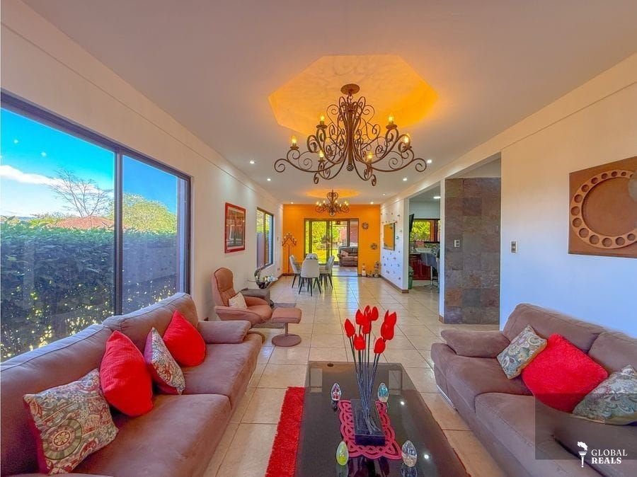 RESIDENCIA DE LUJO EN VENTA – LA GUÁCIMA (POSADA DEL RÍO)