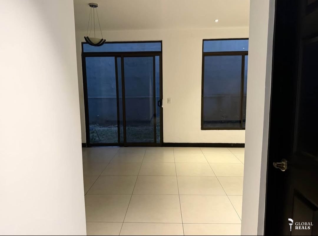 ¡OPORTUNIDAD DE INVERSIÓN Y VIVIENDA EN HEREDIA!