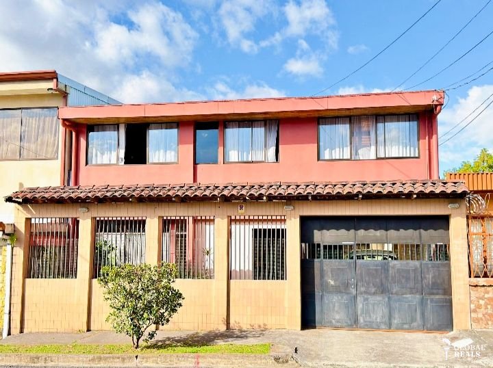 PRECIO DE OPORTUNIDAD! DOS CASAS INDEPENDIENTES EN VENTA