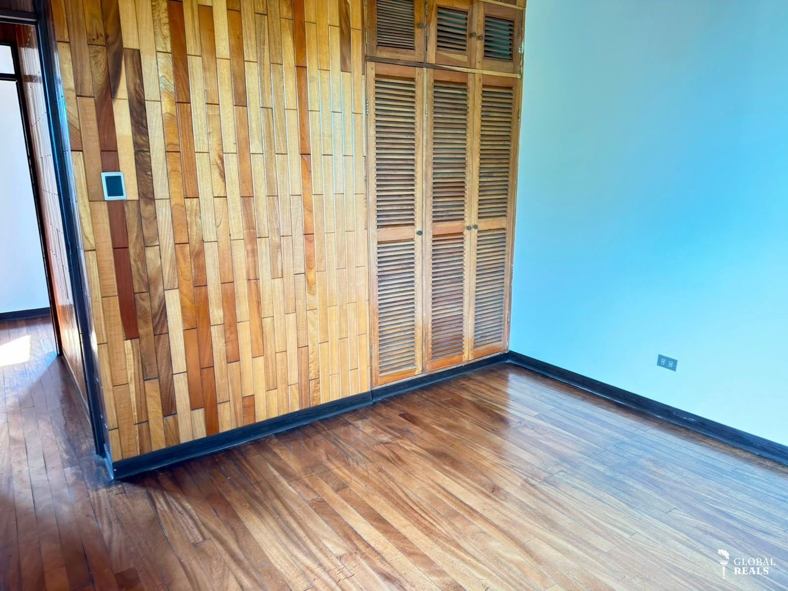 PRECIO DE OPORTUNIDAD! DOS CASAS INDEPENDIENTES EN VENTA