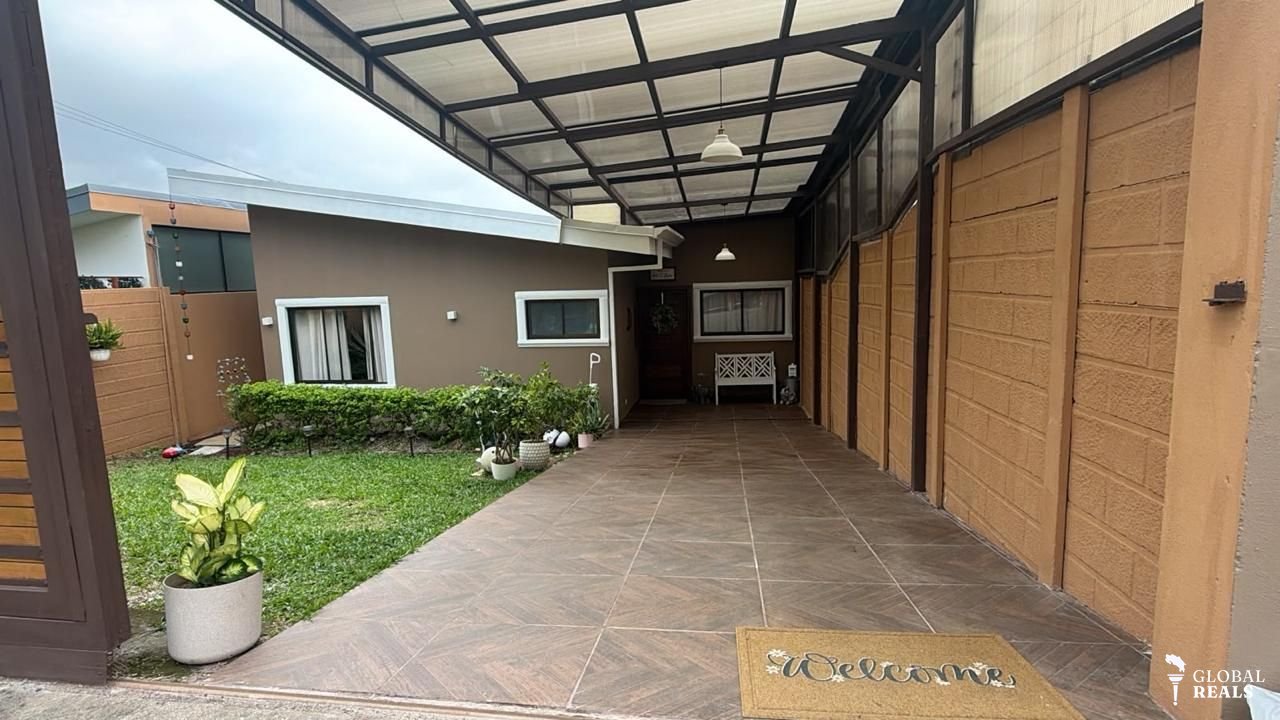 RESIDENCIA CONTEMPORÁNEA CON PISCINA PRIVADA | SAN ISIDRO DE HEREDIA