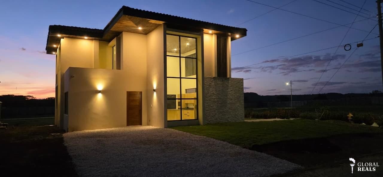 🏖️ ALQUILER DE CASA MODERNA EN PAPAGAYO, GUANACASTE