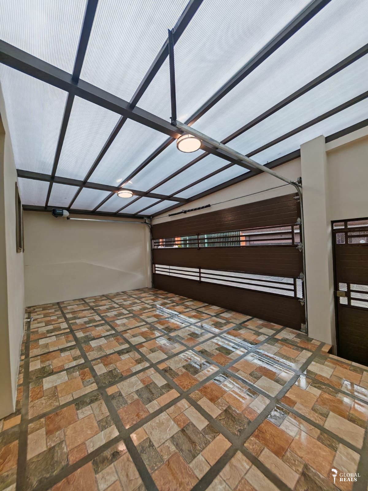 Venta Casa remodelada en Curridabat