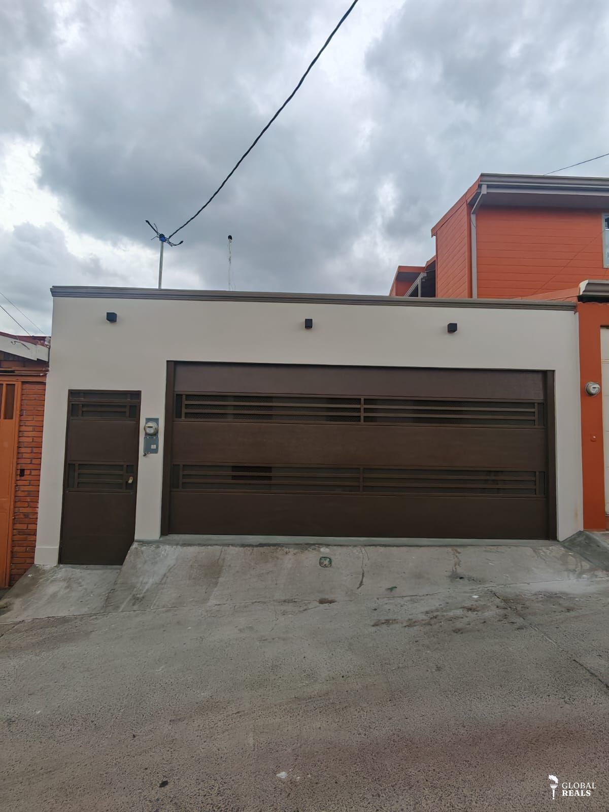 Venta Casa remodelada en Curridabat