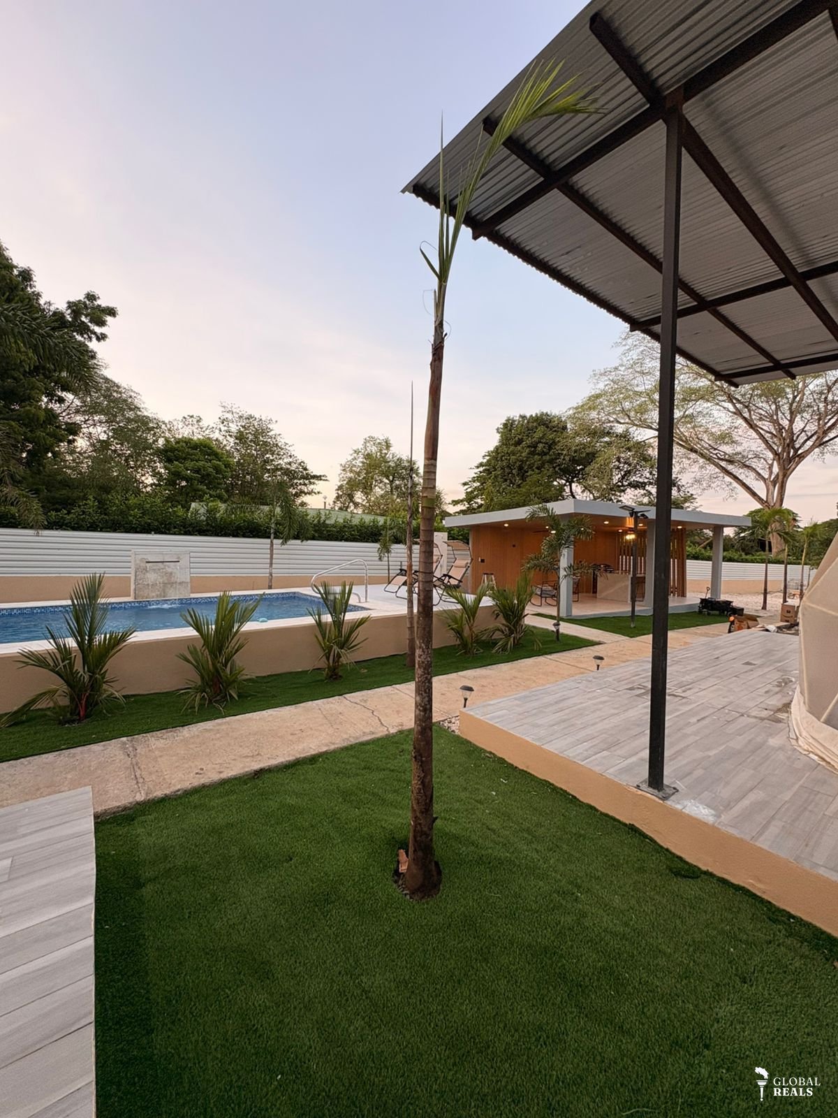 VENTA DE PROPIEDAD CON DOMOS DE LUJO Y VILLA- SANTA CRUZ GUANACASTE