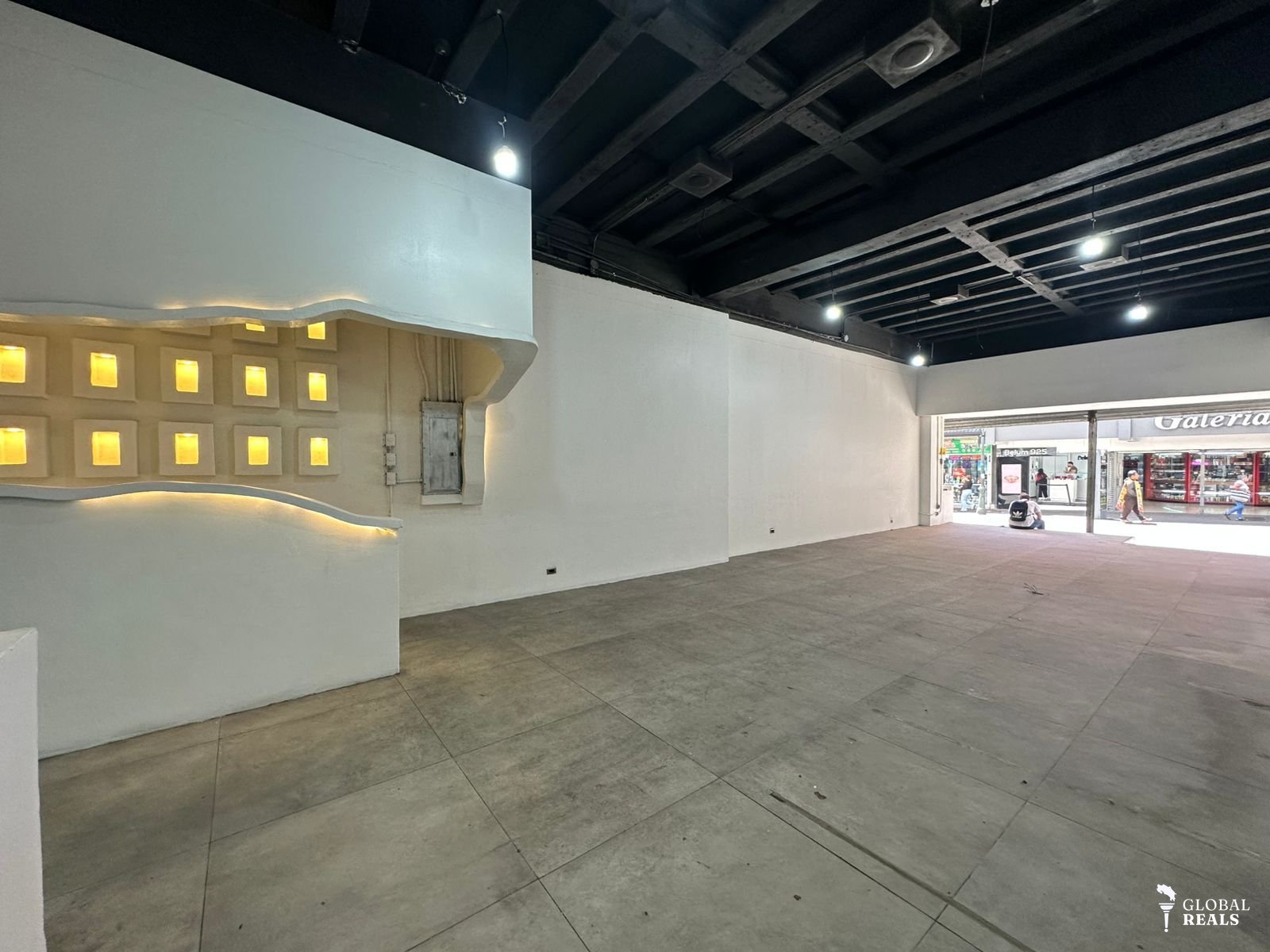 *ALQUILER DE LOCAL COMERCIAL EN LA AVENIDA CENTRAL CERCA DE PLAZA CULTURA SAN JOSE*