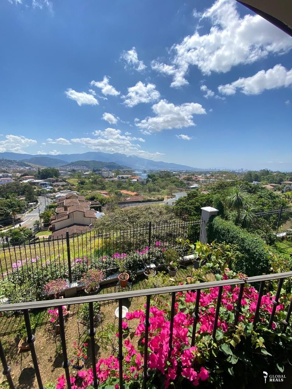Casa de Lujo en Venta | Colinas de Montealegre, Tres Ríos, Cartago