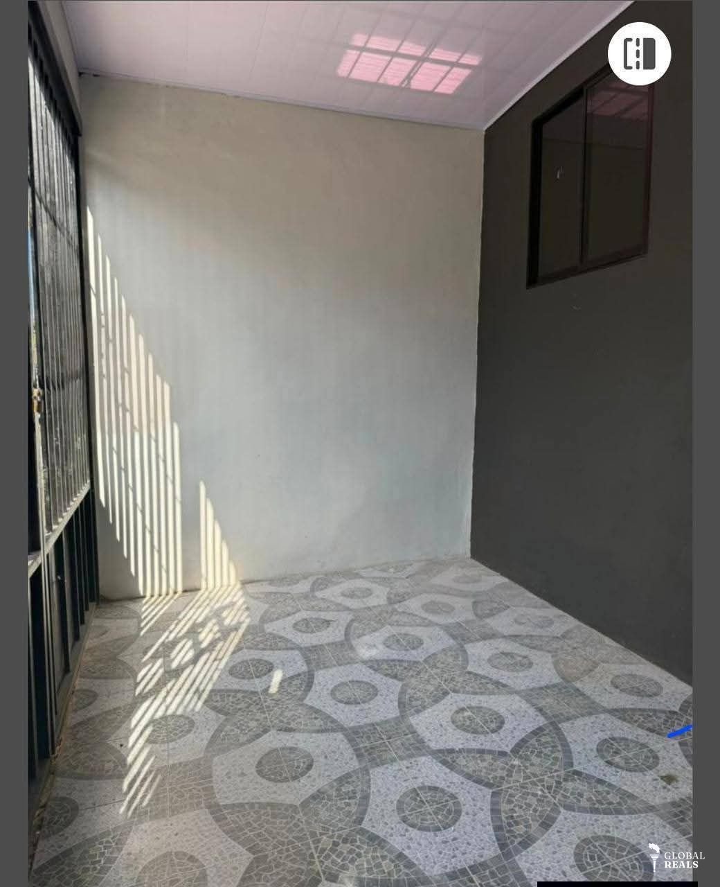 Se vende casa remodelada totalmente en San Miguel de Desamparados