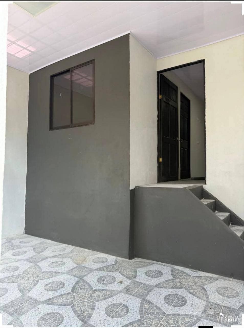 Se vende casa remodelada totalmente en San Miguel de Desamparados