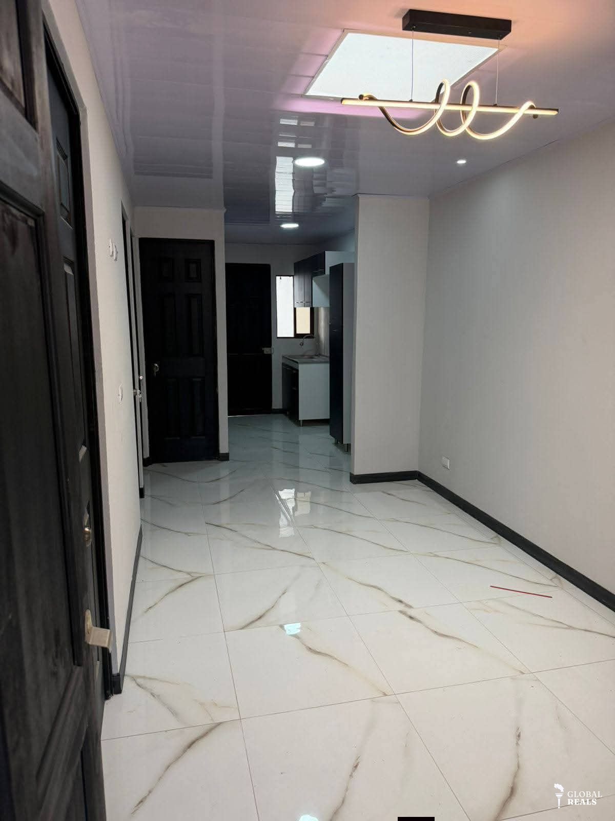 Se vende casa remodelada totalmente en San Miguel de Desamparados