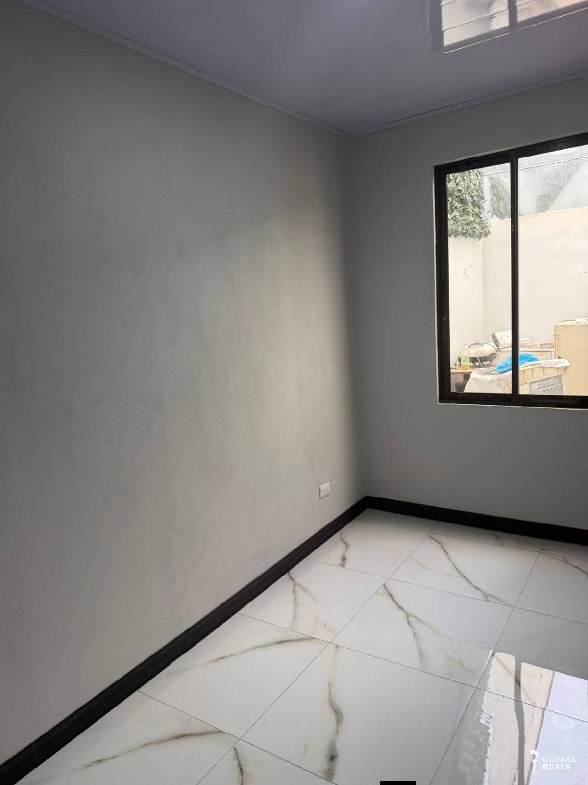 Se vende casa remodelada totalmente en San Miguel de Desamparados