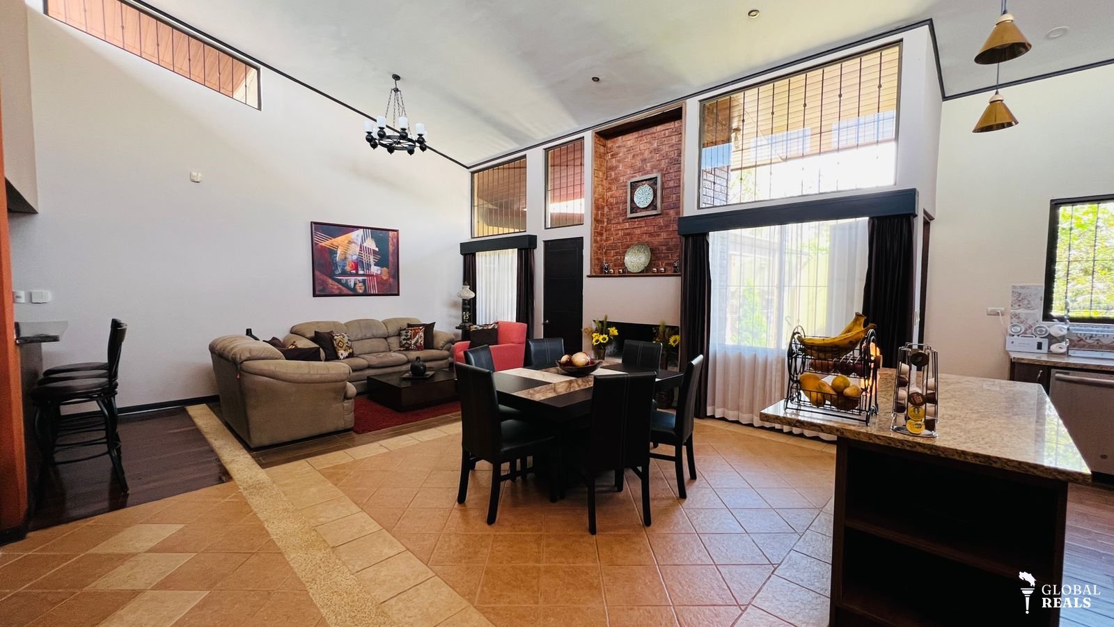 HERMOSA CASA CORONADO