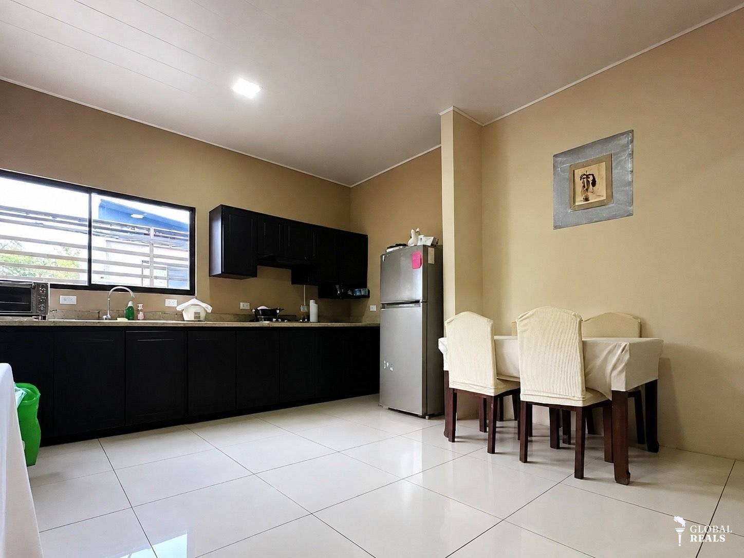 🏡✨ ¡OPORTUNIDAD ÚNICA: HERMOSA CASA MODERNA A SOLO 8 MINUTOS DEL CENTRO DE SAN RAMÓN!