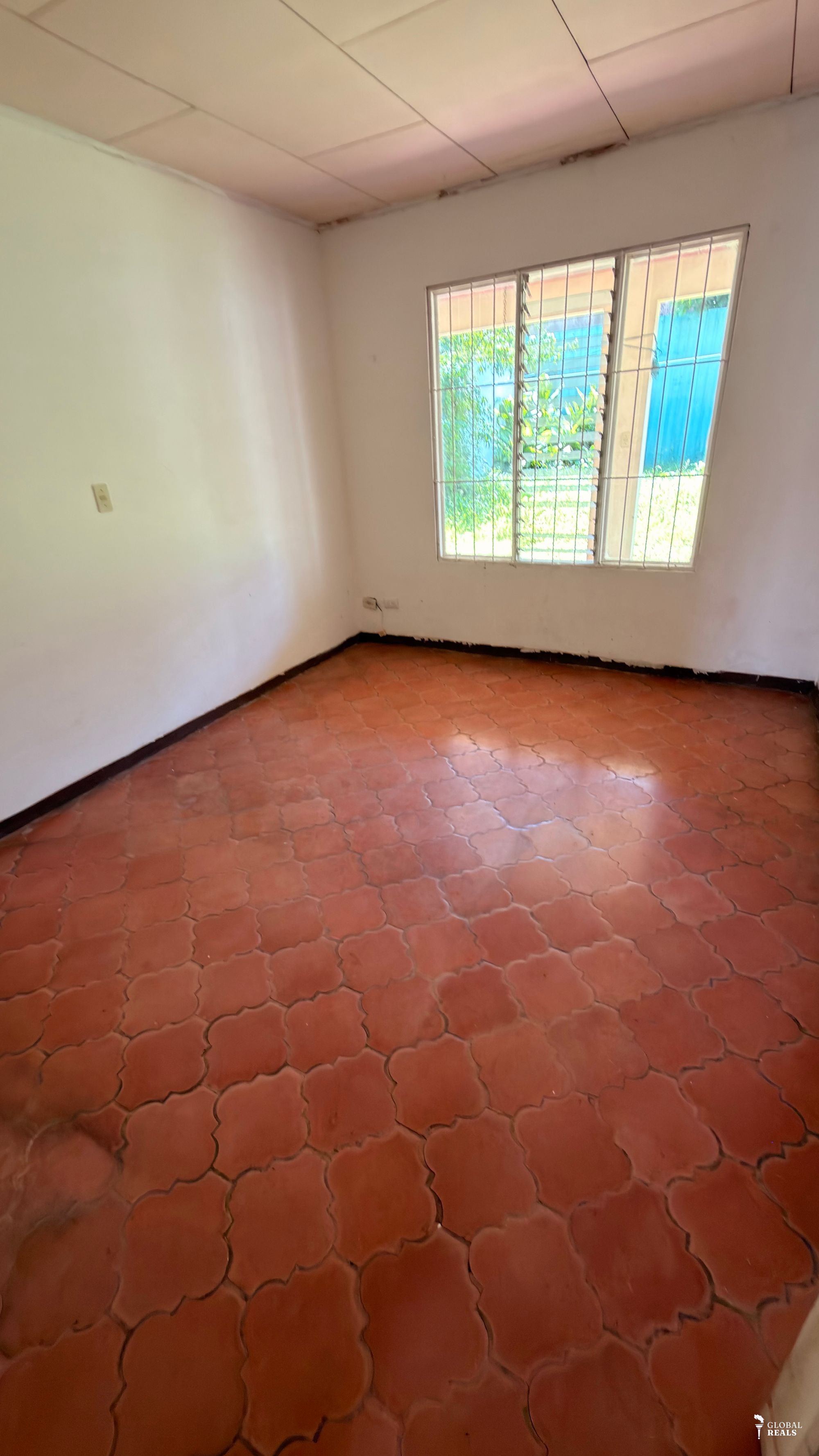 Casa en venta en Alajuela - Ceiba - Independiente para remodelar