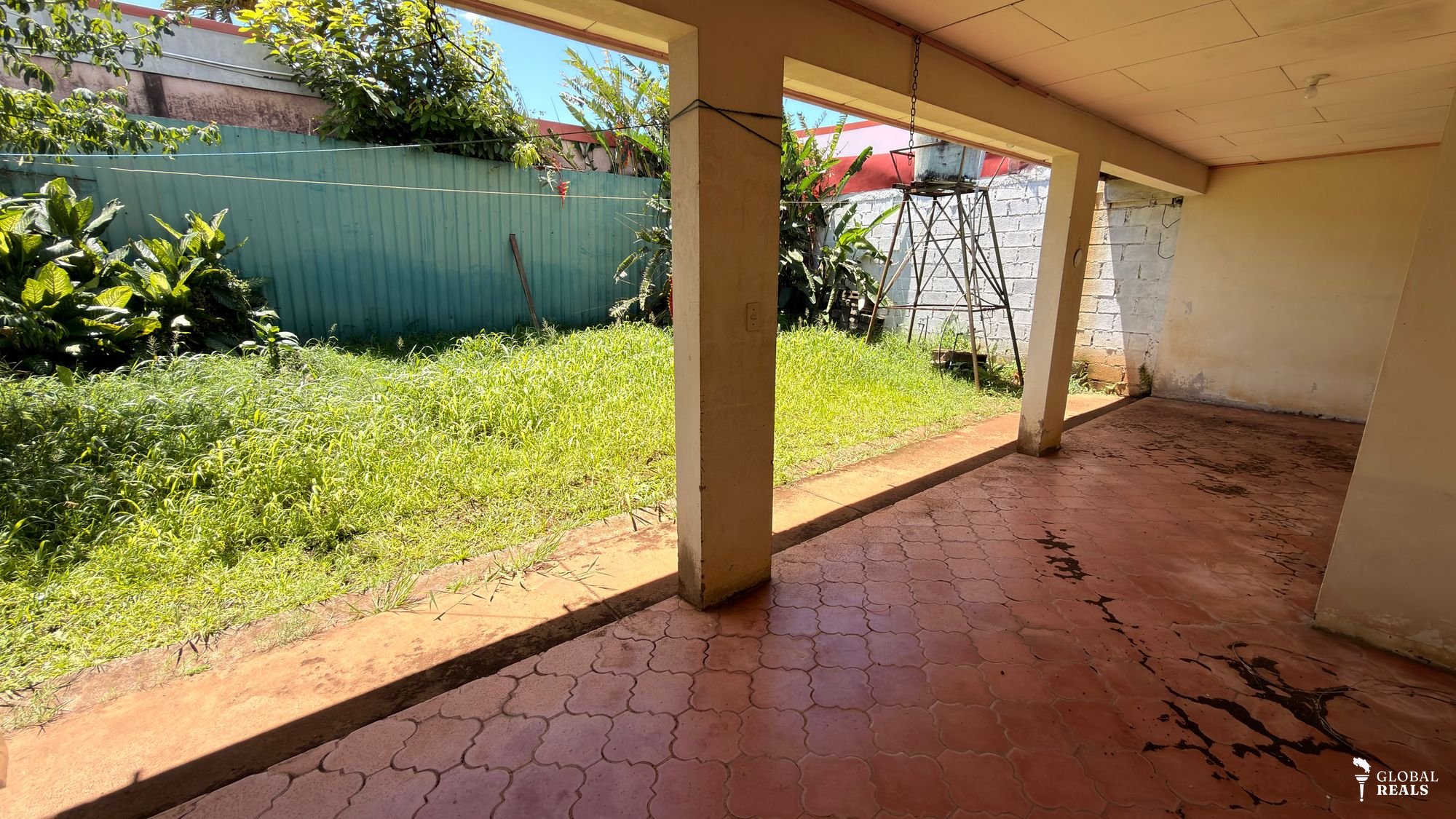 Casa en venta en Alajuela - Ceiba - Independiente para remodelar
