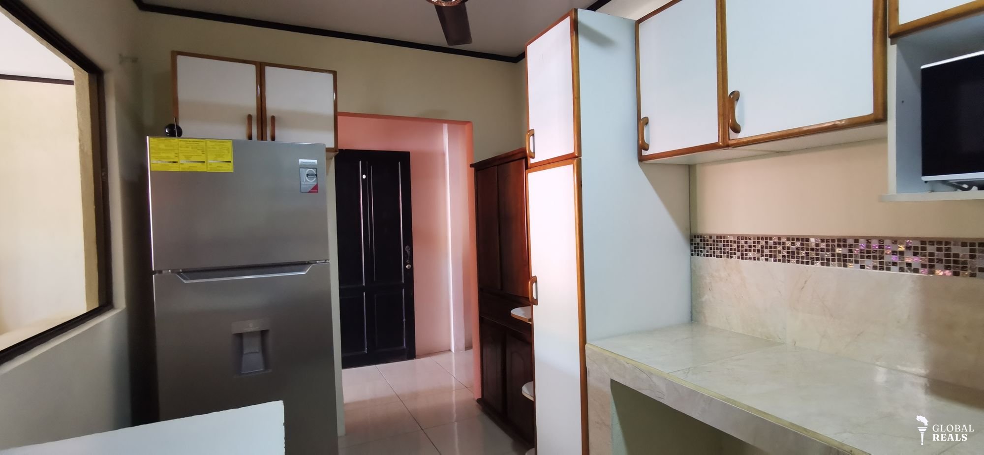VENTA DE CASA CON DOS APARTAMENTOS – PUNTARENAS - ID60JC