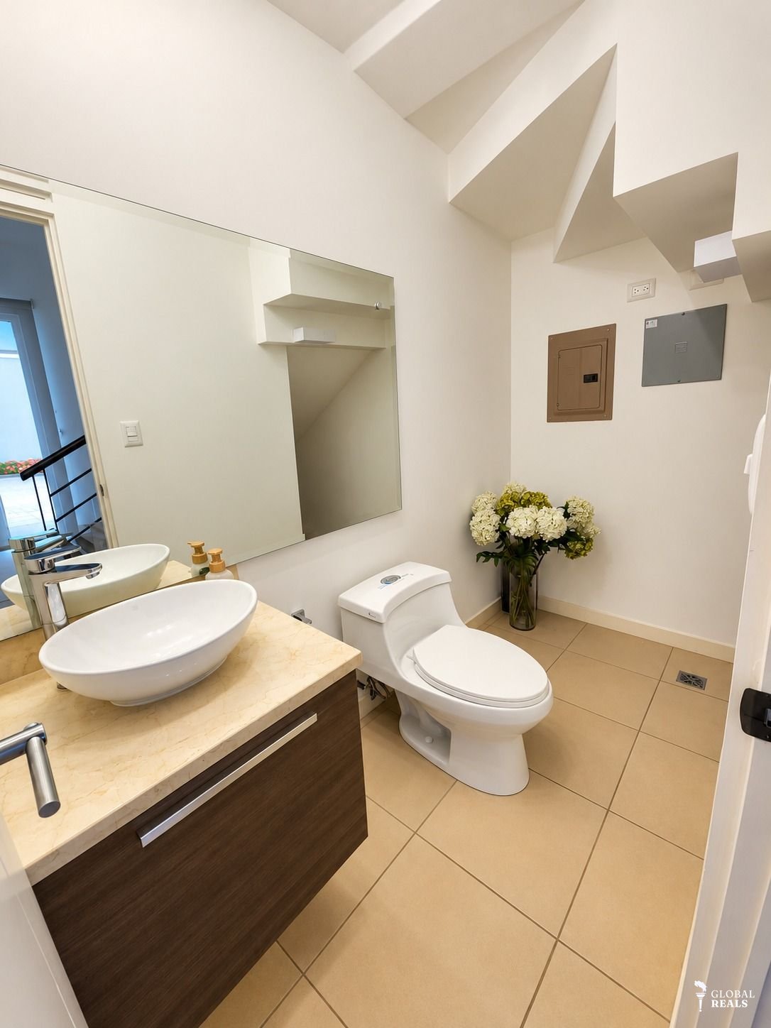 #215YL CASA EN VENTA PARA INVERSIÓN EN BRASIL DE SANTA ANA