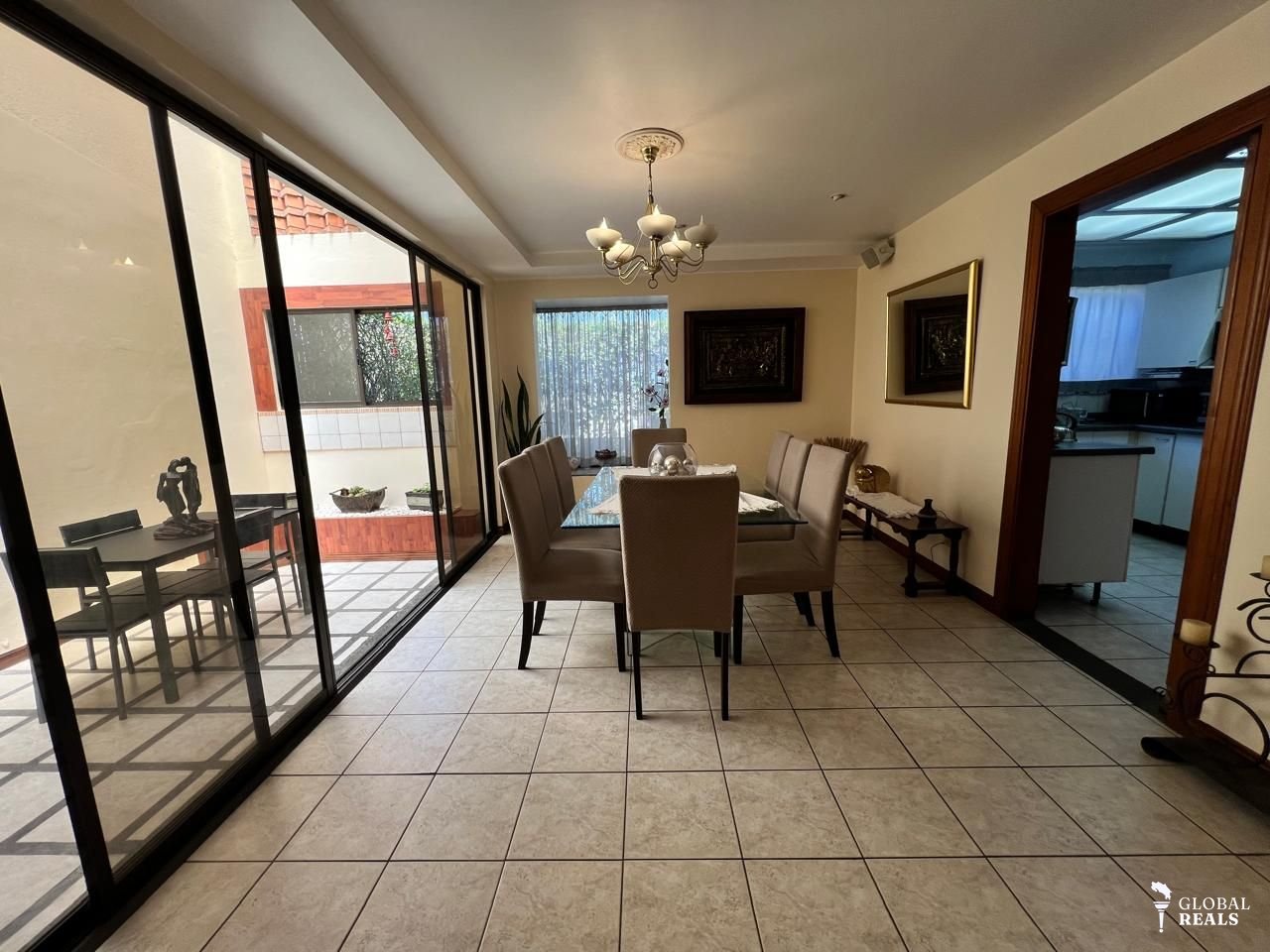 VENTA DE CASA TREJOS MONTEALEGRE – ESCAZÚ - ID72