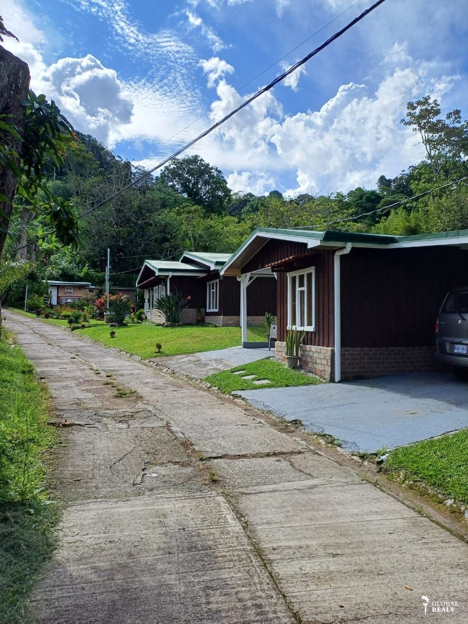 VENTA DE PROPIEDAD CON CABAÑAS – DESAMPARADOS, EL ROSARIO - ID142