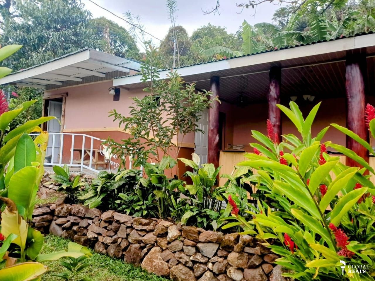 VENTA DE PROPIEDAD CON CABAÑAS – DESAMPARADOS, EL ROSARIO - ID142