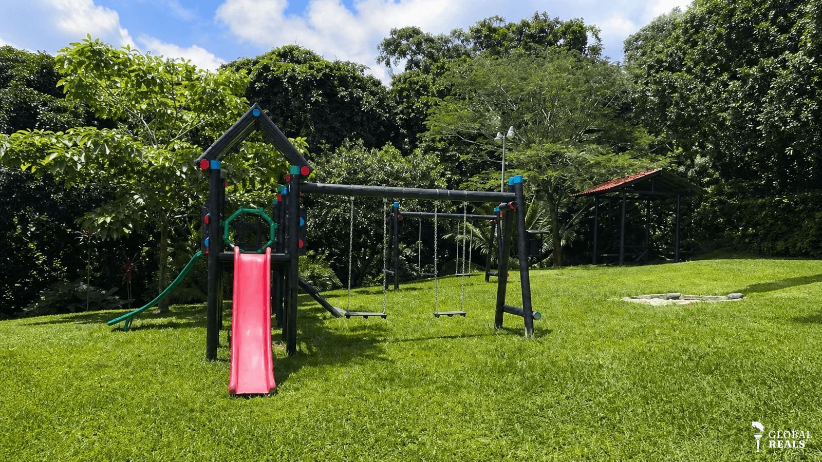 VENTA LOTE EN RESIDENCIAL – GUÁCIMA ALAJUELA - ID104