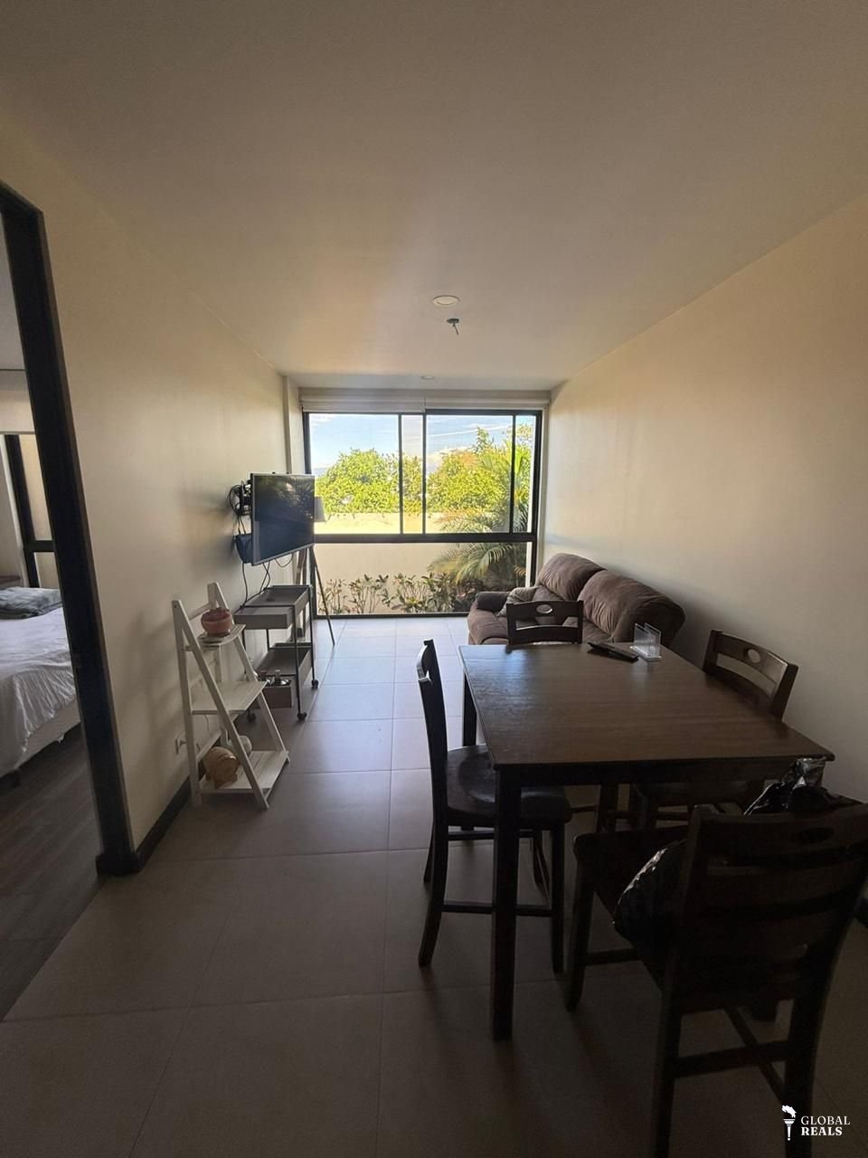 ALQUILER APARTAMENTO CON O SIN LÍNEA BLANCA - SANTA ANA, RÍO ORO - #161AE                  SANTA      ANA, RÍO ORO -