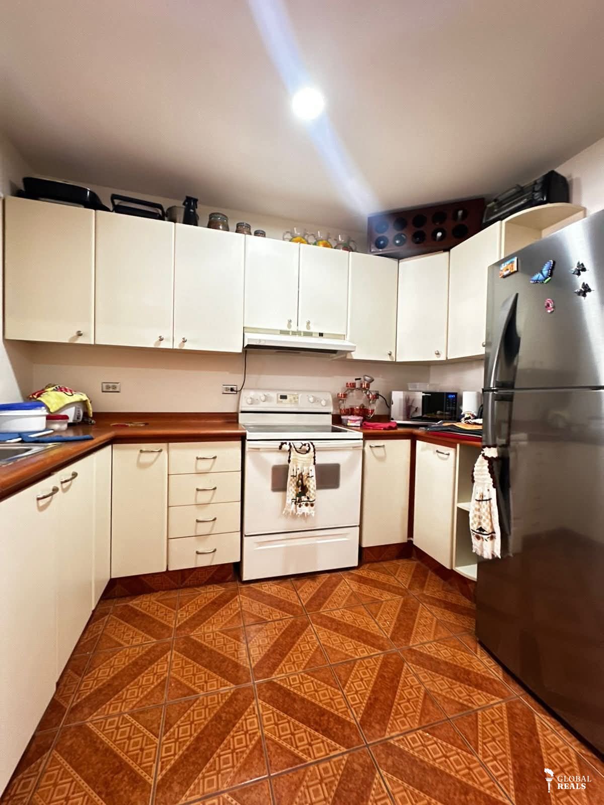 VENTA DE CASA EN CONDOMINIO / SAN FRANCISCO DE DOS RÍOS, SAN JOSÉ - #171