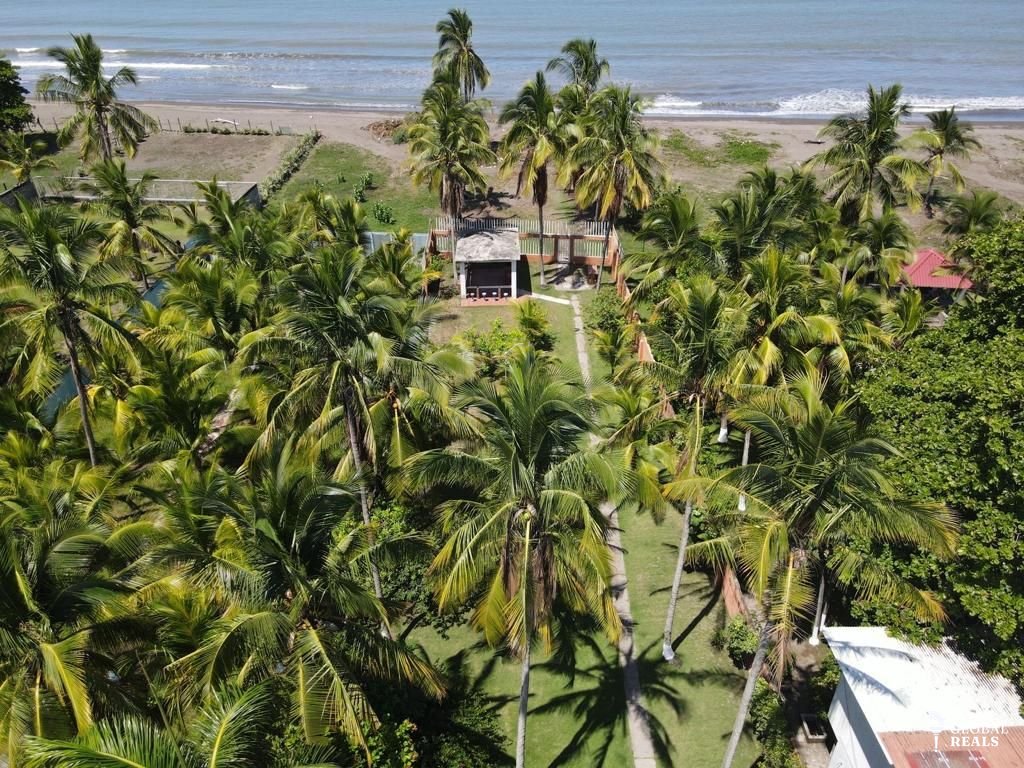 Casa en Venta frente al Mar, Puntarenas