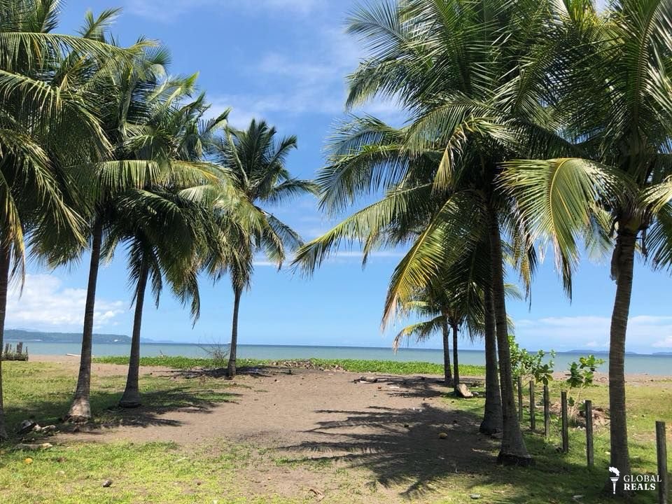 Casa en Venta frente al Mar, Puntarenas