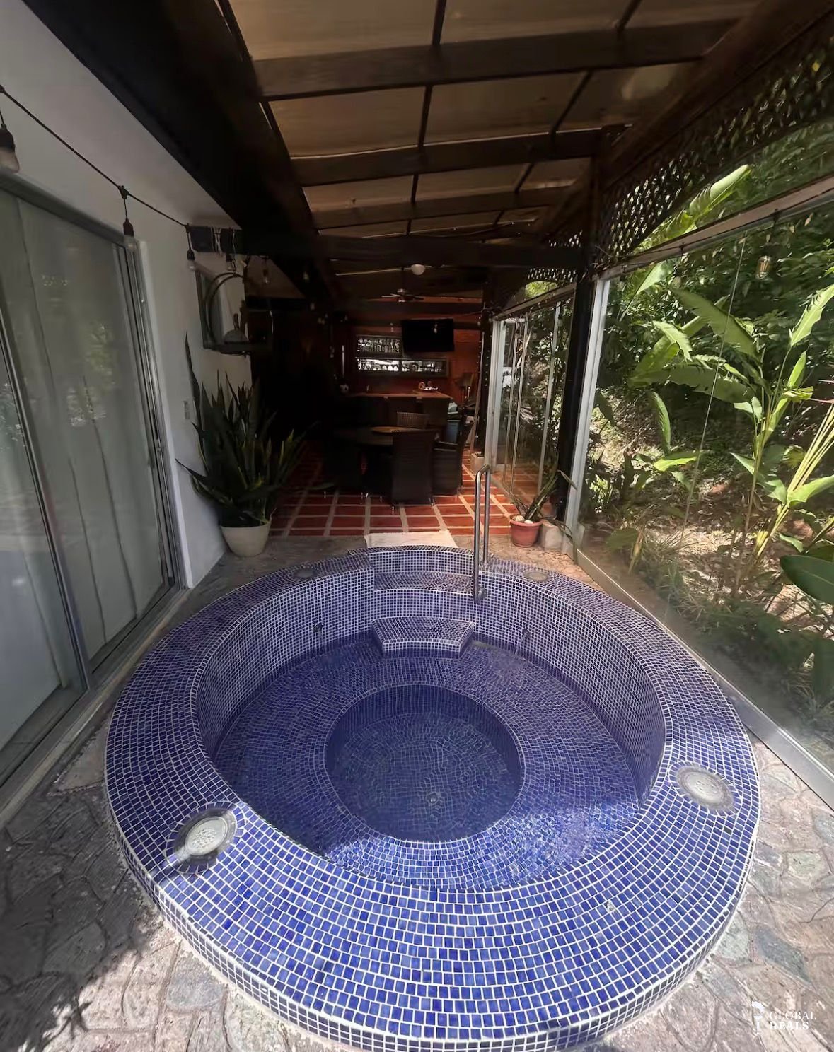 Venta de casa en Condominio en Herradura.