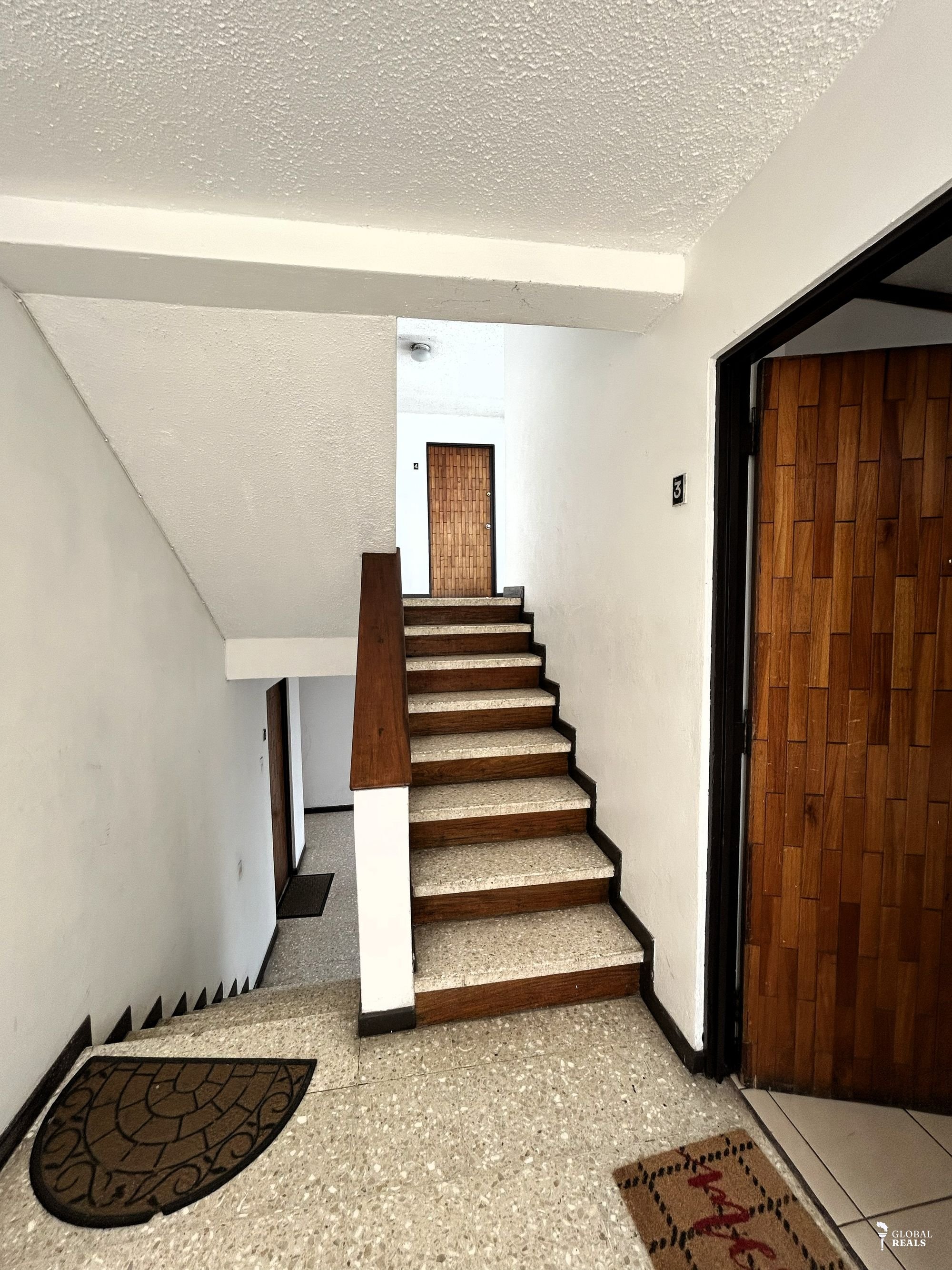 Alquiler de Amplio Apartamento en Barrio Dent