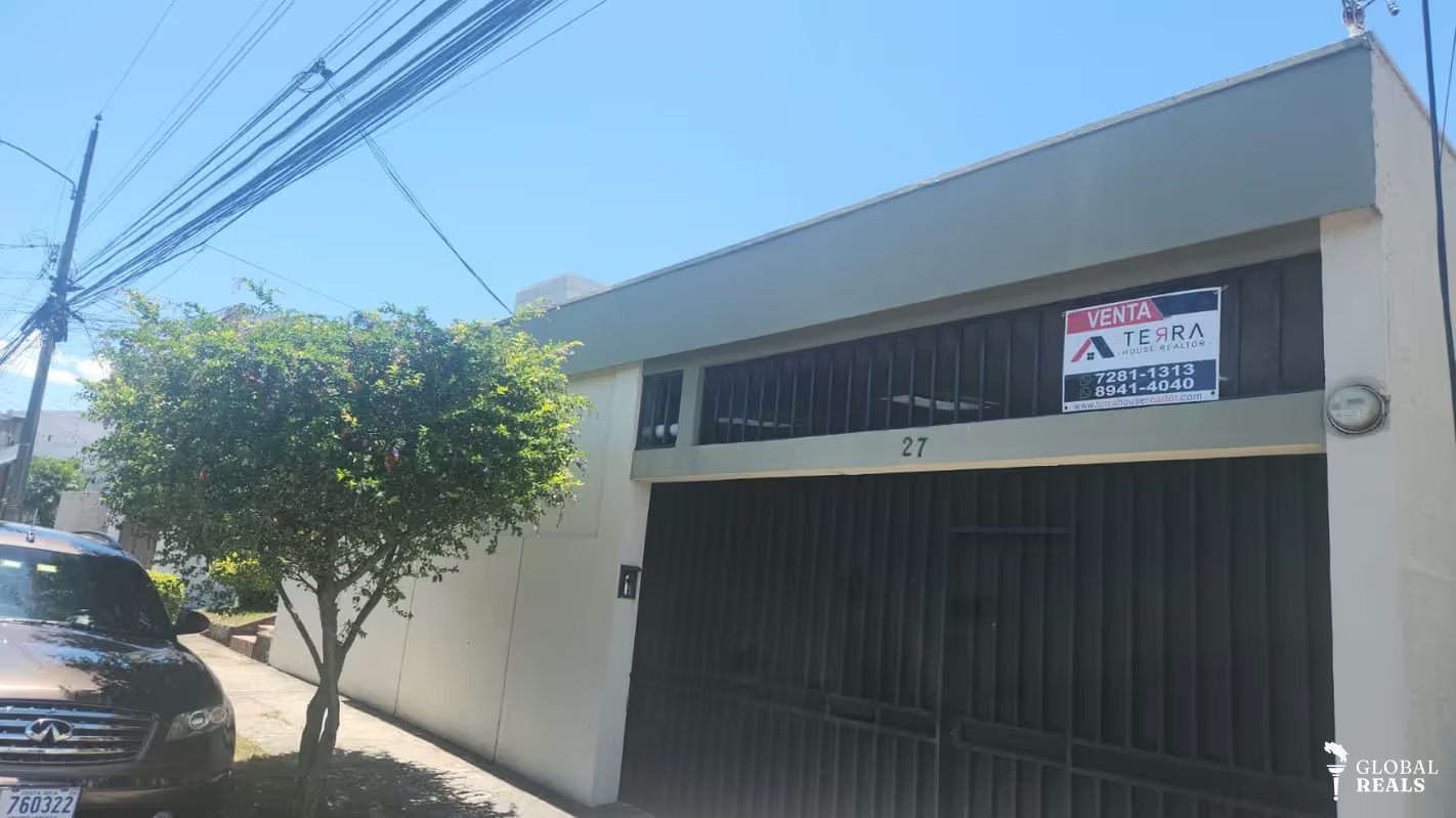 ROHRMOSER CERCA DEL BVD. Y PARQUE LLAMA DEL BOSQUE 336 m2 T. 300 m2 C.