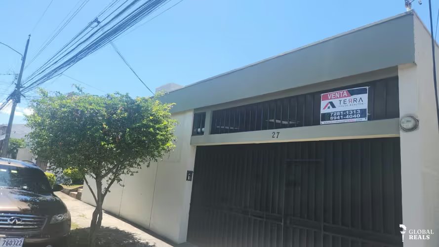ROHRMOSER CERCA DEL BVD. Y PARQUE LLAMA DEL BOSQUE 336 m2 T. 300 m2 C.