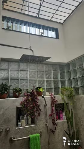 ROHRMOSER CERCA DEL BVD. Y PARQUE LLAMA DEL BOSQUE 336 m2 T. 300 m2 C.