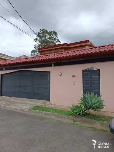 CASA PARA REMODELAR URB. CERRADA SIERRAS DE LA UNION