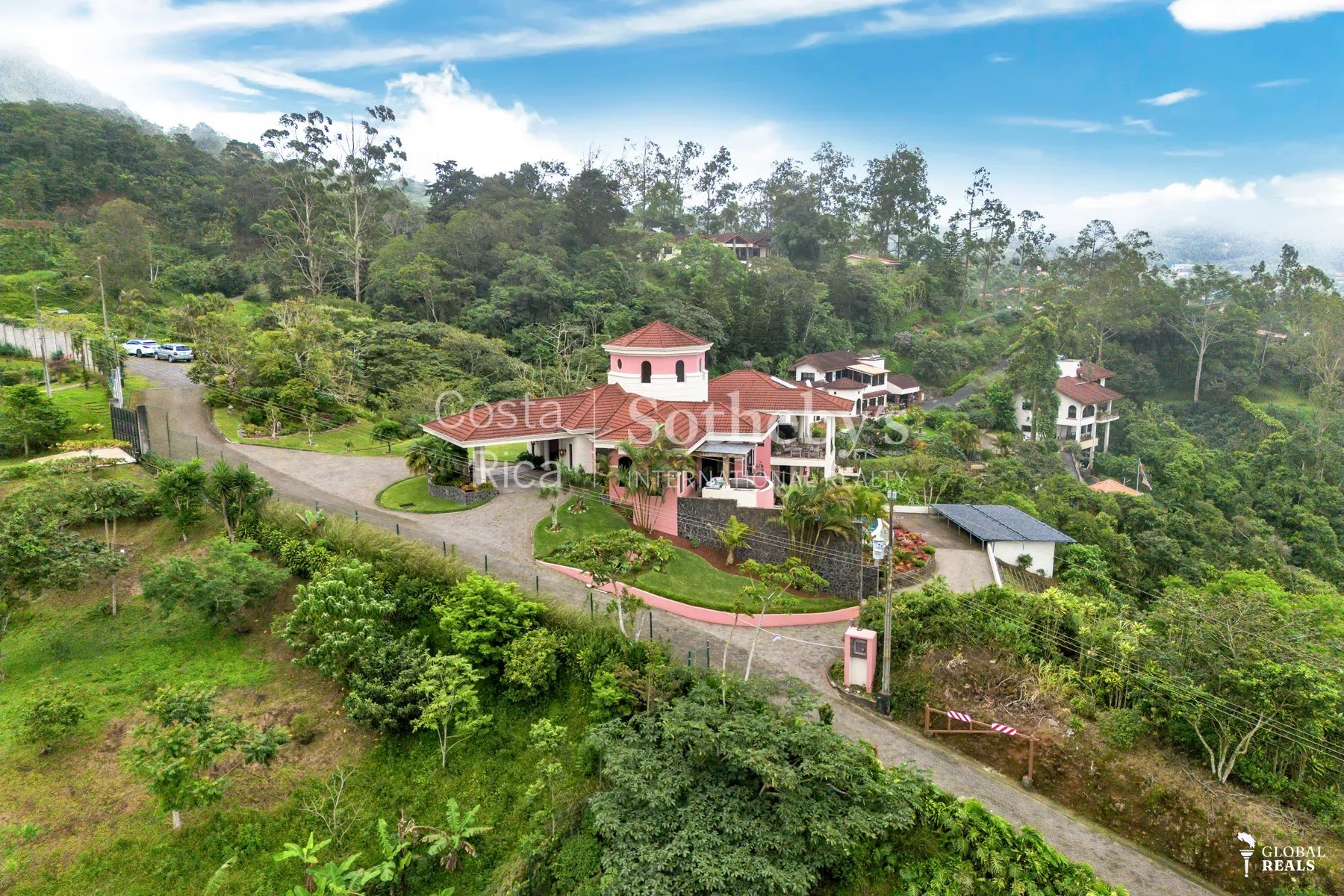 Ocean View Octagon House, una mansión ubicada en las colinas de San Ramón