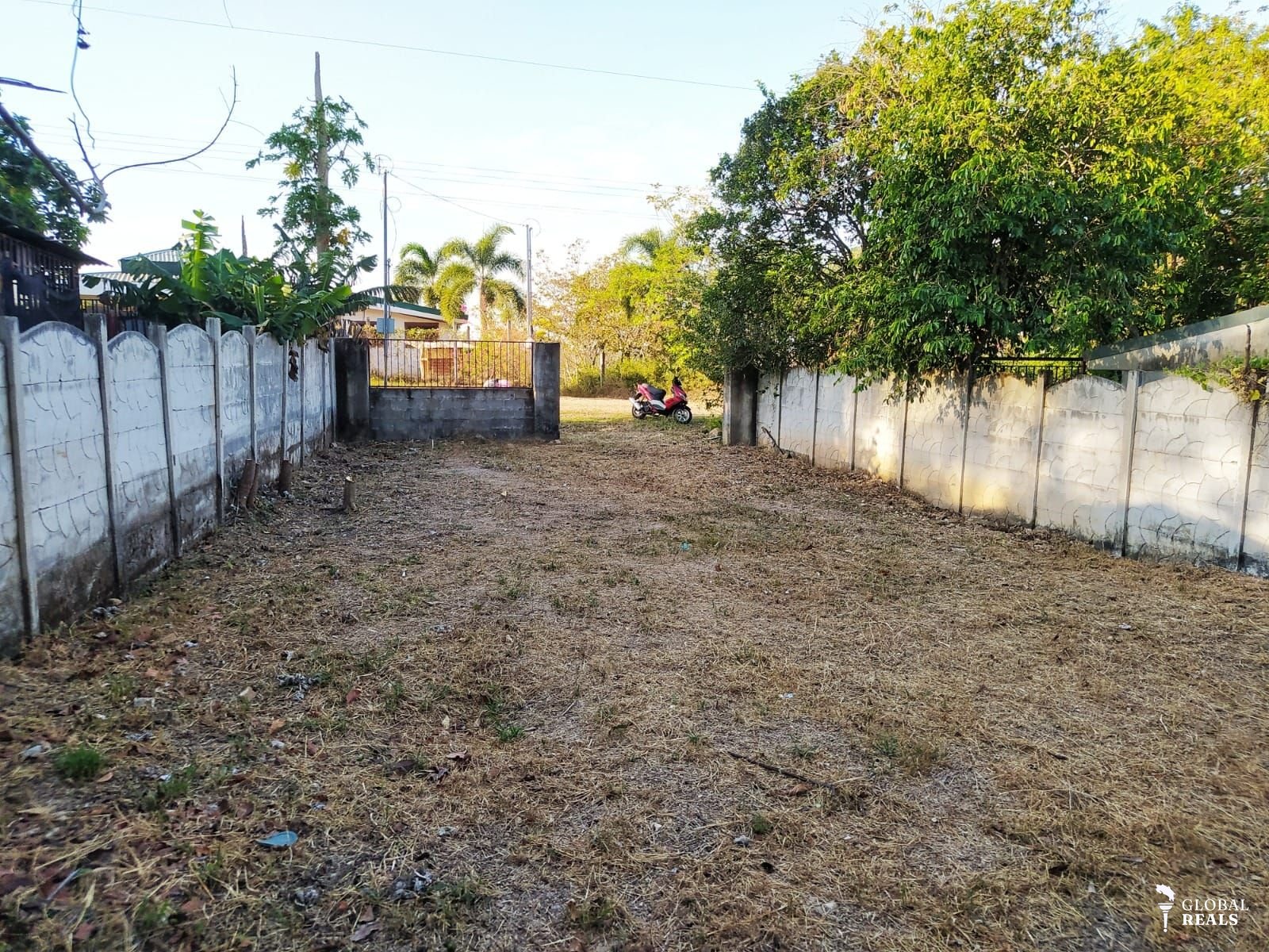 Lote de 305 m² en Mojón de Esparza — ₡18 millones