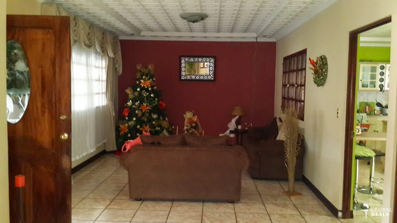 Amplia propiedad en venta