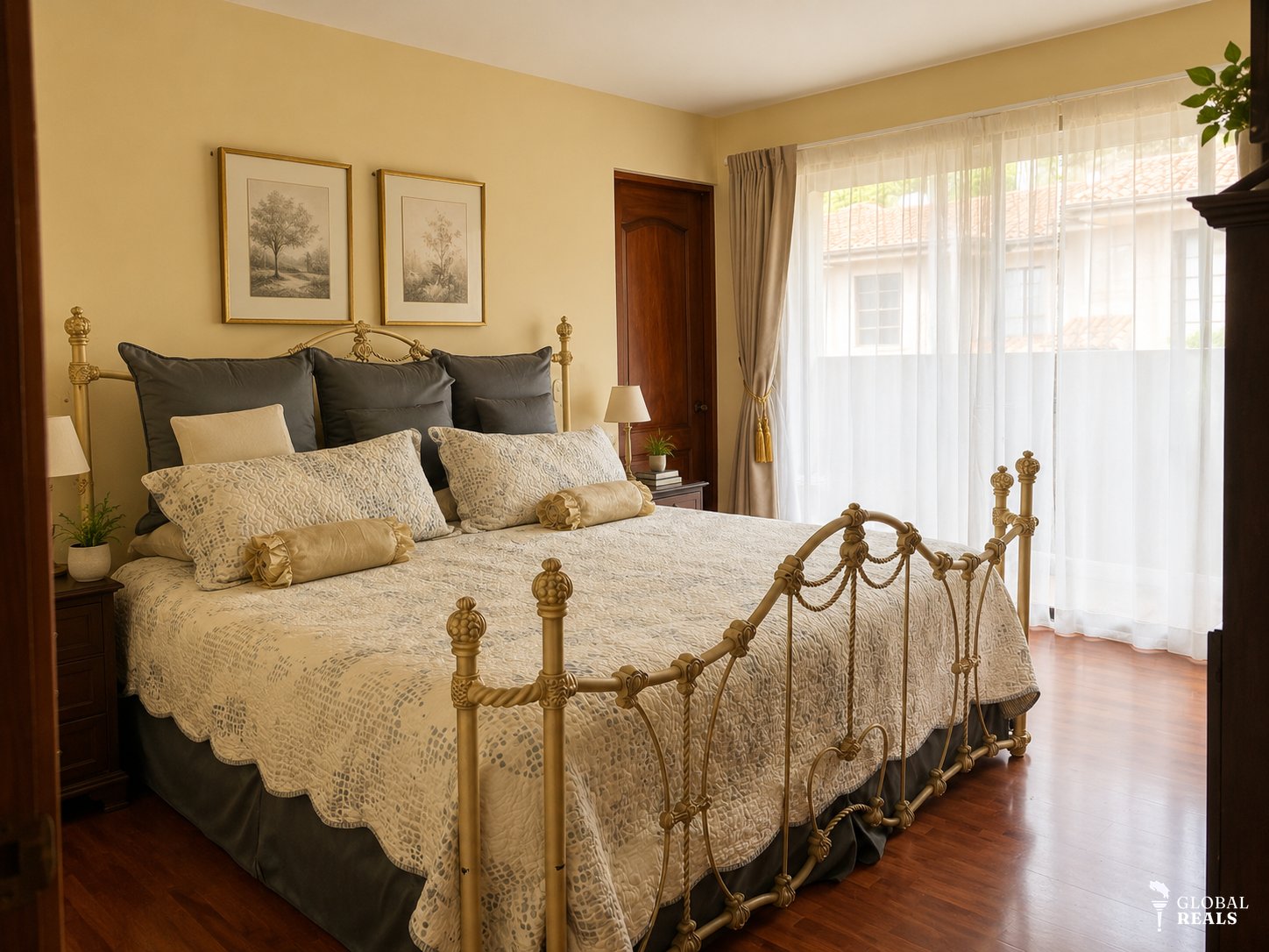Práctica, segura y acogedora: Casa de 3 habitaciones en condominio estratégicamente ubicado en Santa Ana